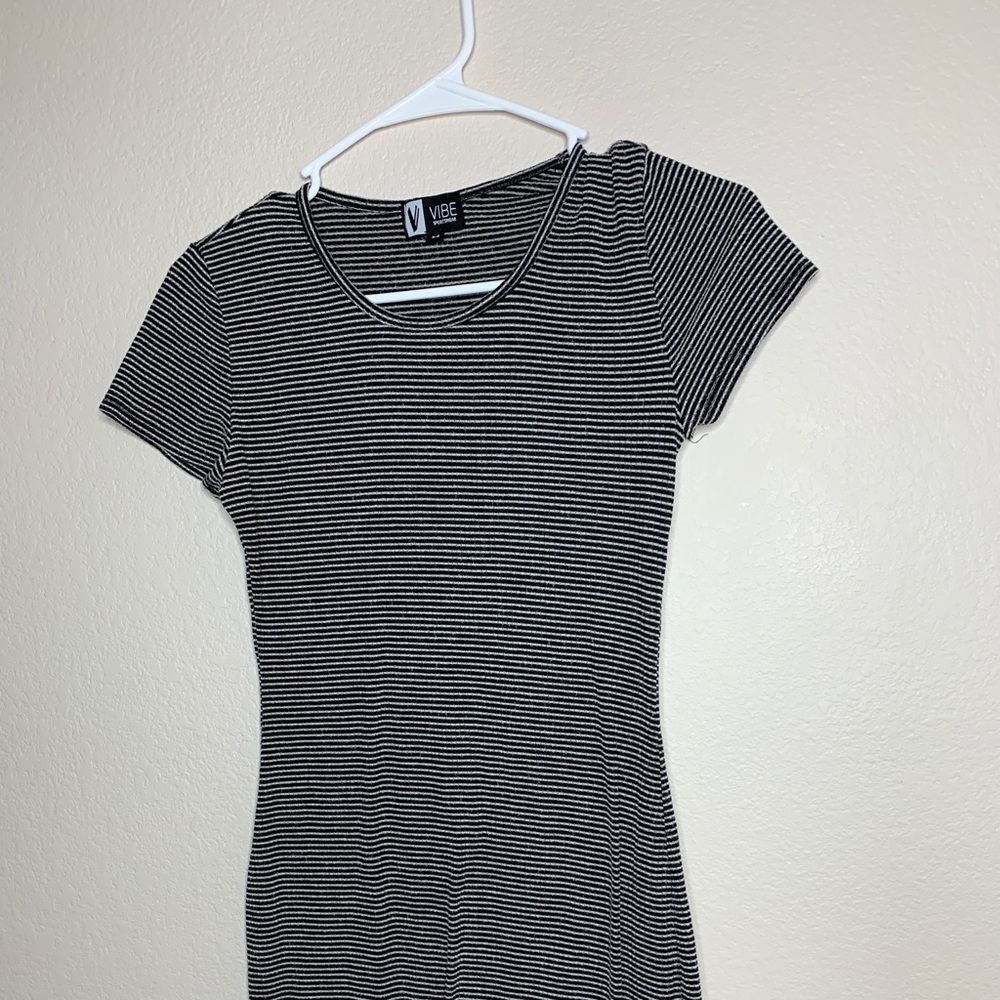 Black and white casual t-shirt dress